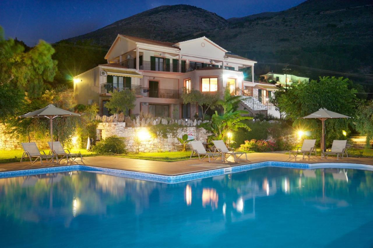 Fotini Apartment Agia Efimia Exterior photo