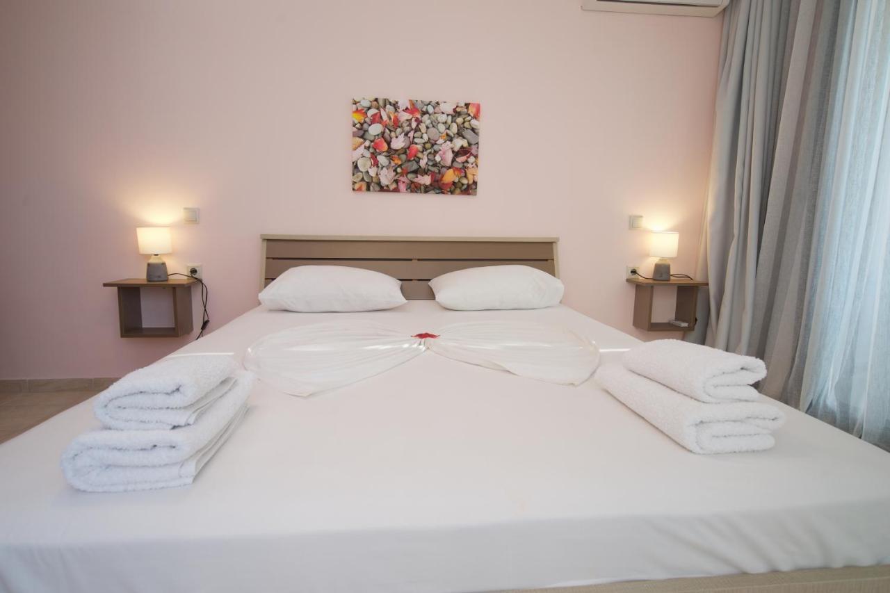 Fotini Apartment Agia Efimia Exterior photo